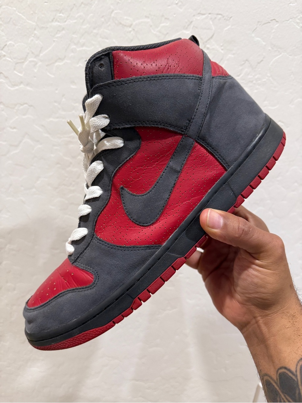 Nike Dunk High Ultraman 2009 Red Gray 317982-601 Size 13 Used No Box